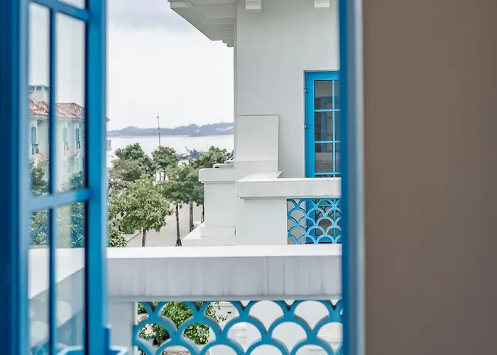 Villa Spacious 6br Near Ha Long