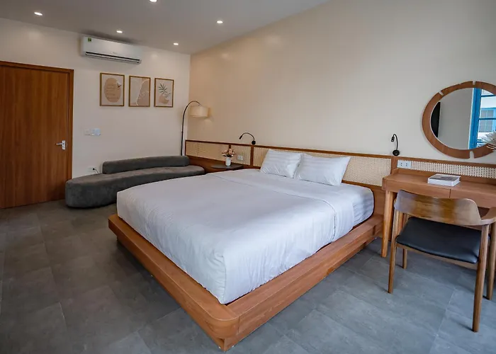 Villa Spacious 6br Near Ha Long