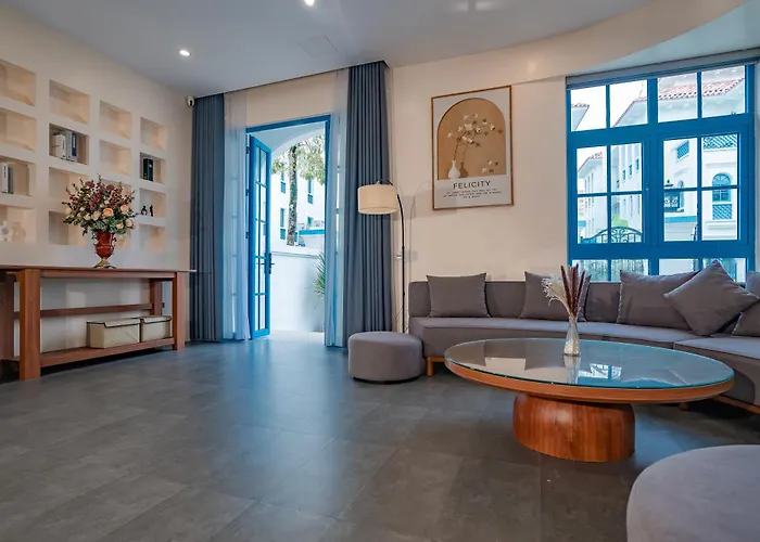Spacious 6br Near Villa Ha Long