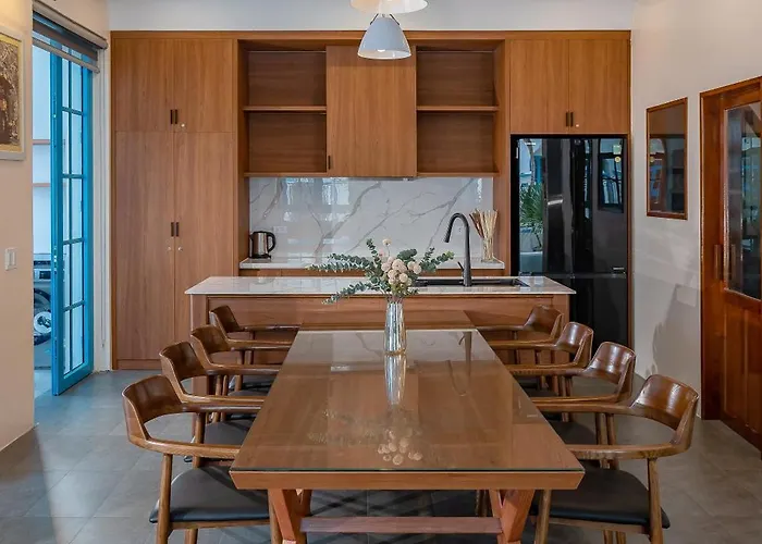 Villa Spacious 6br Near Ha Long